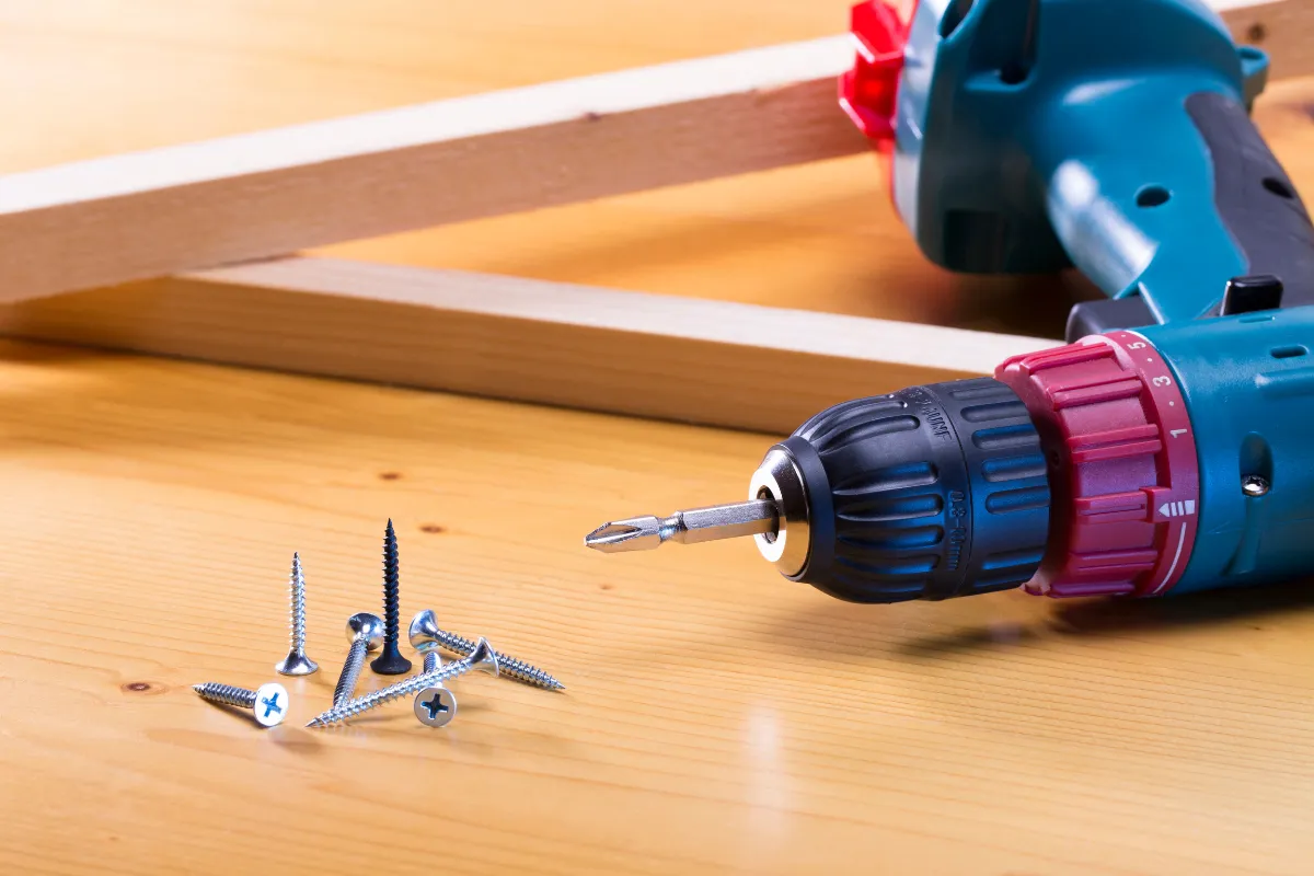 la-perceuse-visseuse-racetools